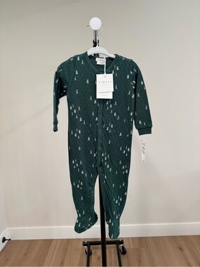 NWT FIRSTS by Petit Lem Alpine Tree Pointelle Infant Sleeper, Size 9 Month